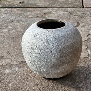 Moonjar vase m