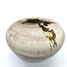 Load image into Gallery viewer, Lichen and gold large moon jar