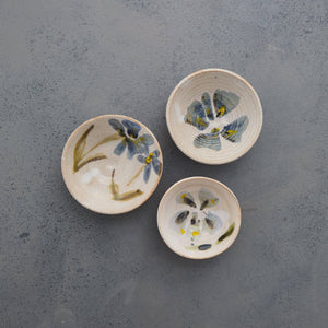 Single Mini Bowl Stoneware Ceramic White Glaze with Flowers Majolica